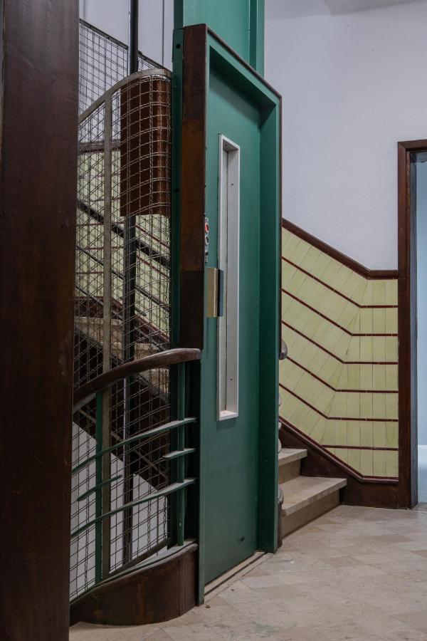 Succeed Campo Pequeno Suites Lisbona Esterno foto